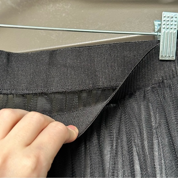 UNBRANDED | black mesh tulle skirt - Picture 3 of 3
